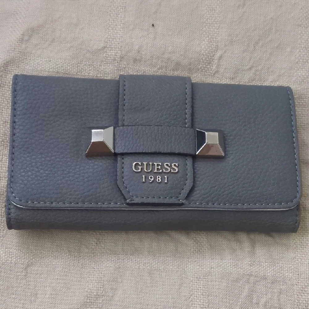 GUESS Charcoal with Gold Interior Multi- Sectional Women's Wallet ONLY $25 - Picture 1 of 7